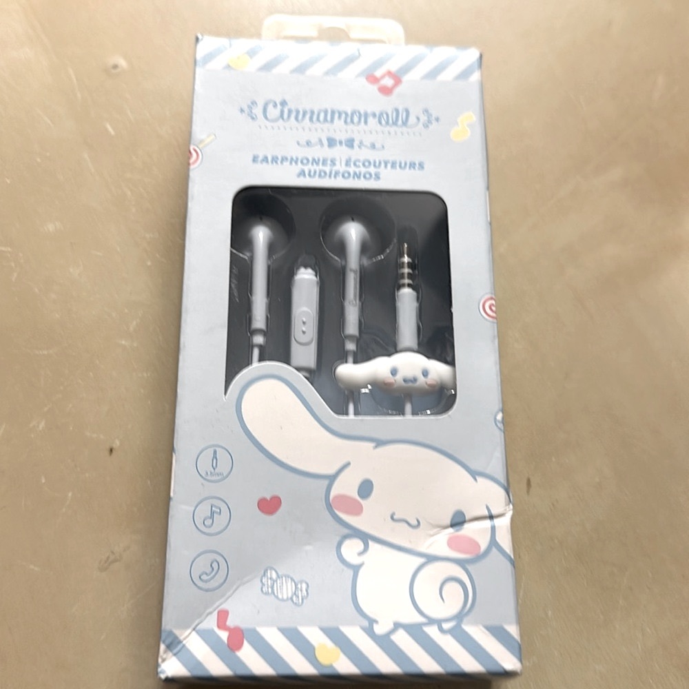 Cinnamoroll Earphones Sanrio